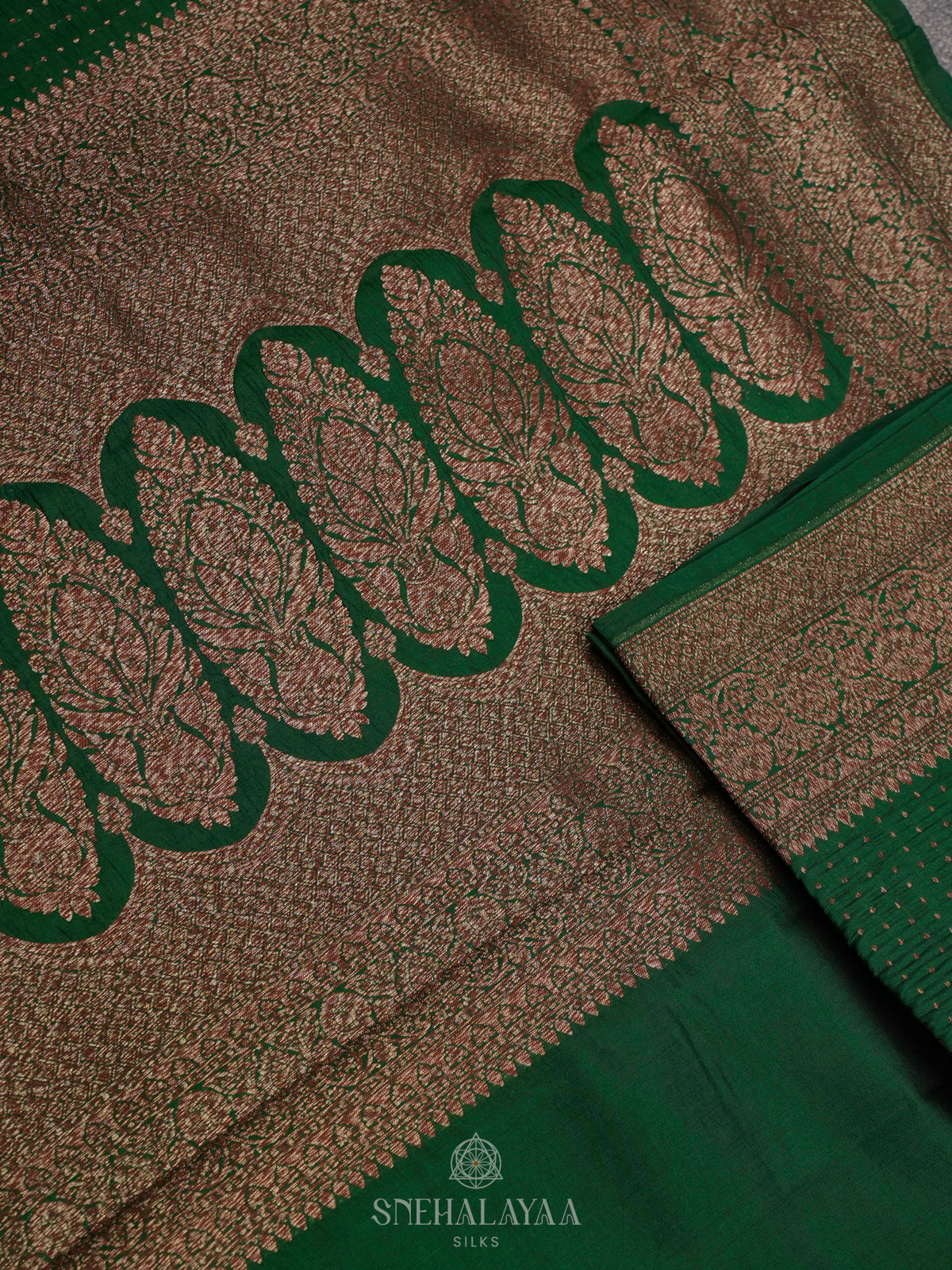 Emerald Green Chiniya Silk Saree