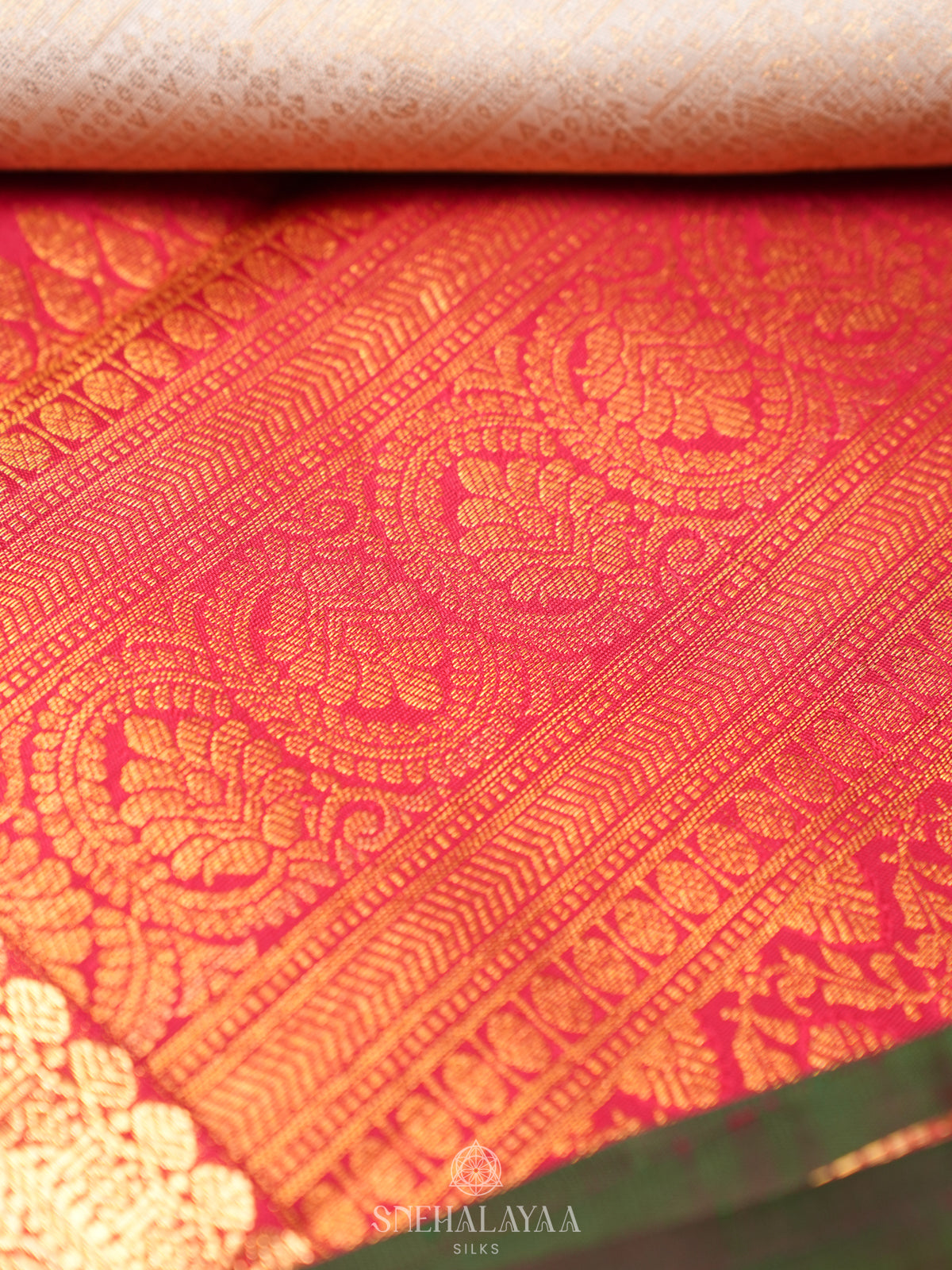 Wjite Kanjivaram Silk Saree