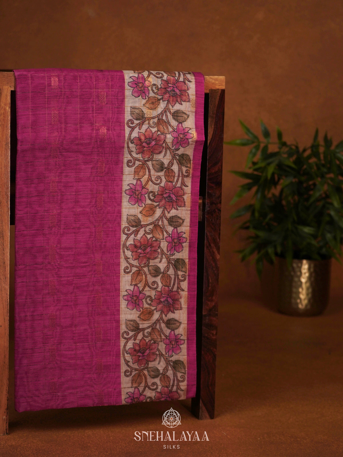 Pink Linen Saree