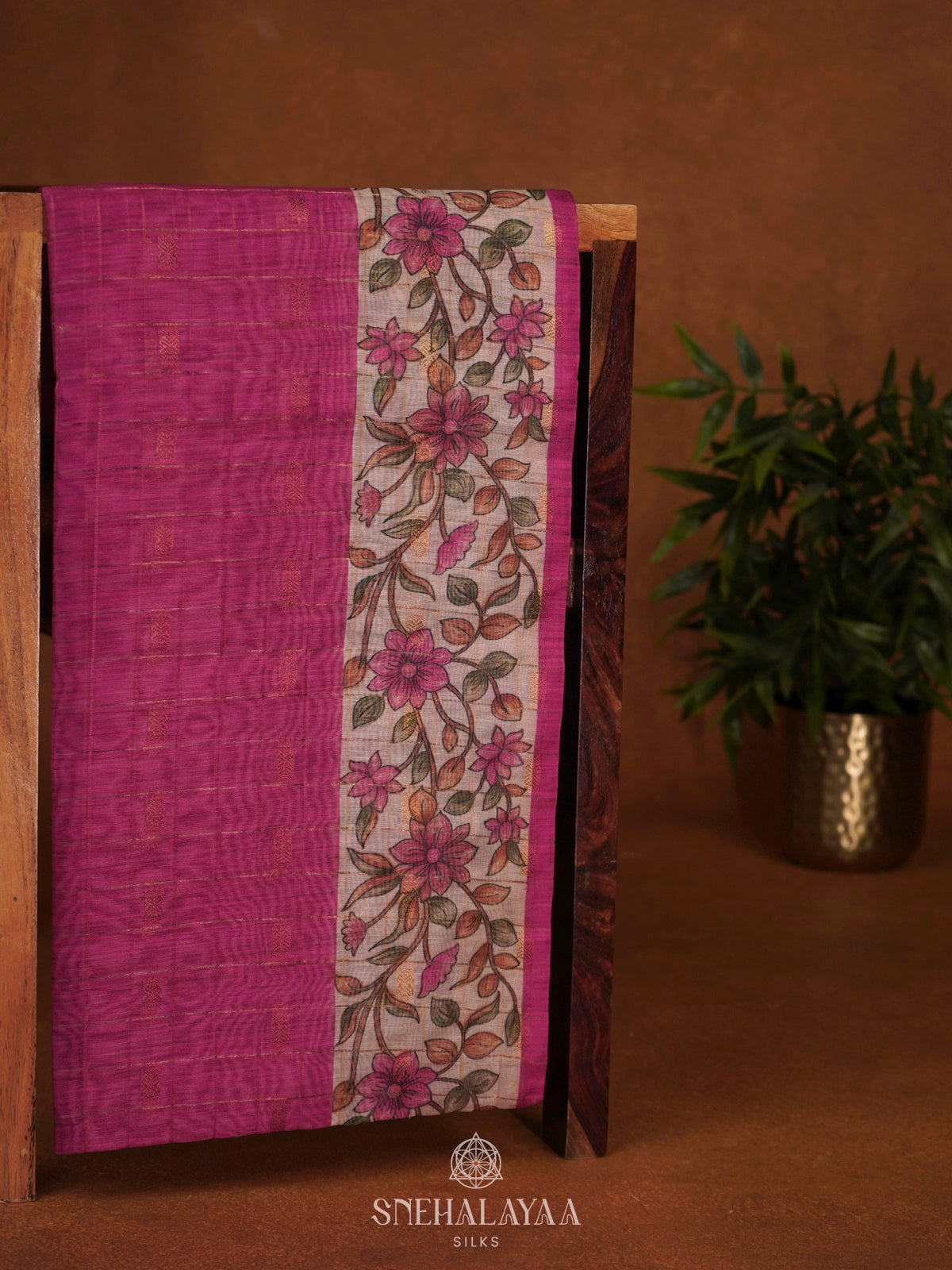 Pink Linen Saree