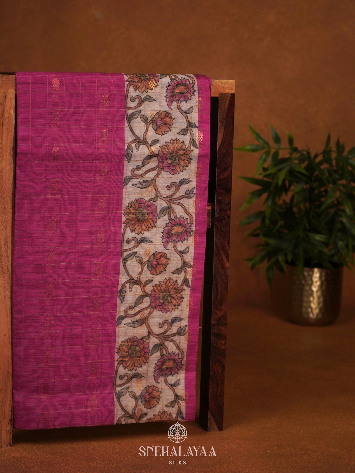 Pink Linen Saree