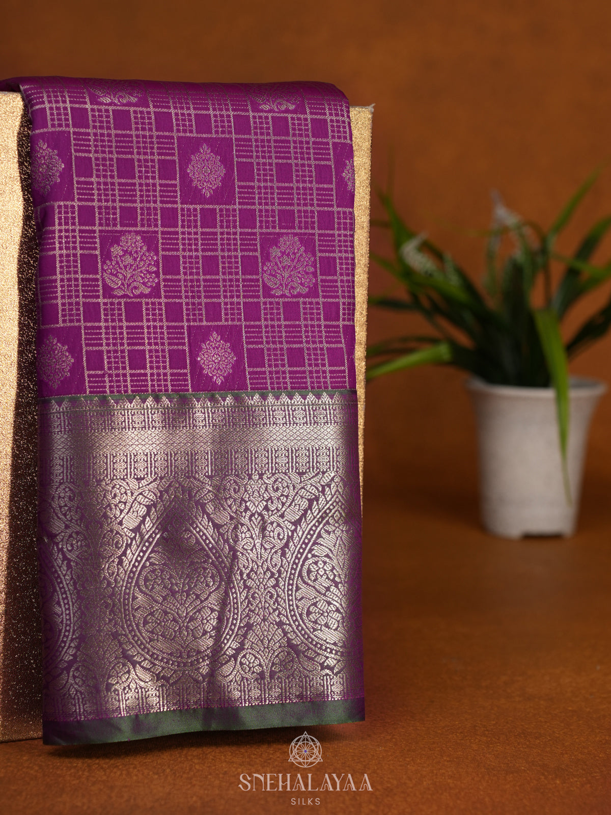 Magenta Art Silk Sraee