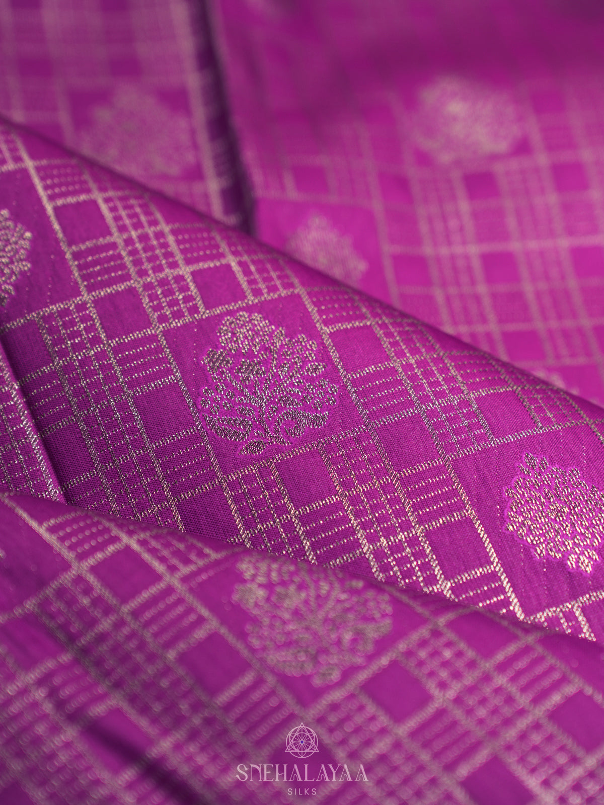 Magenta Art Silk Sraee