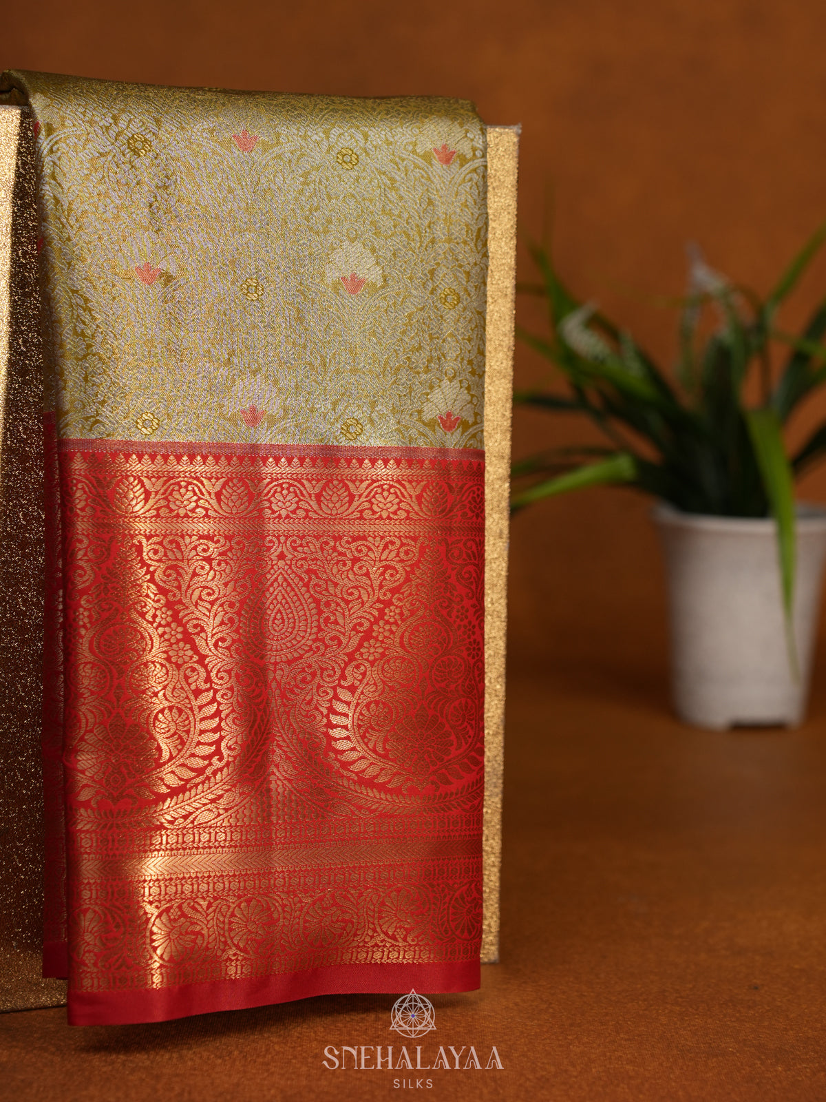 Yellow Art Silk Sraee