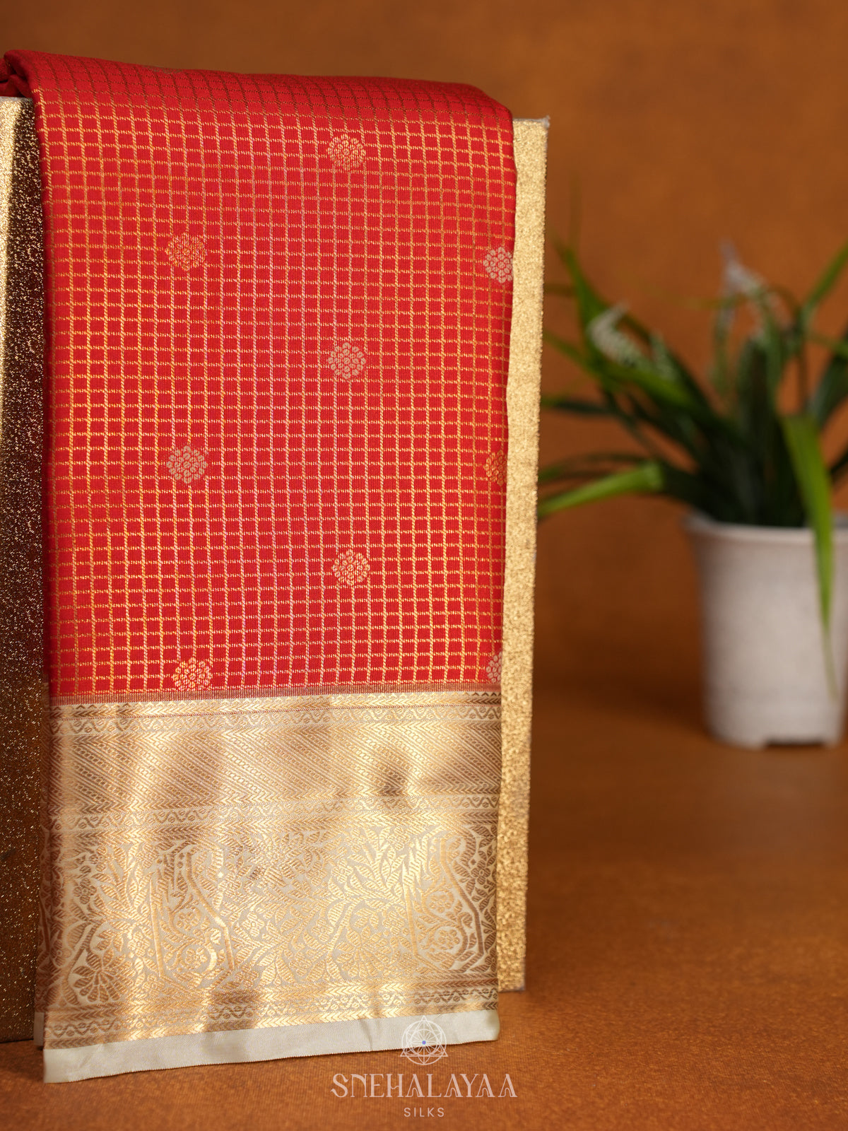 Red Art Silk Sraee