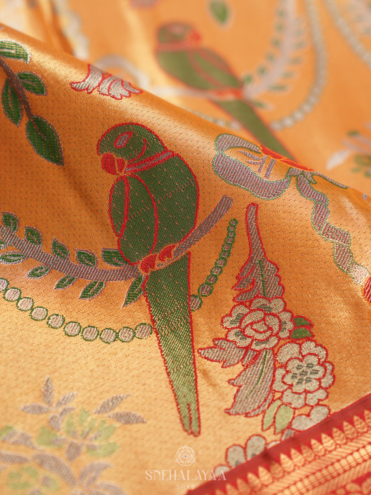 Golden Art Silk Sraee
