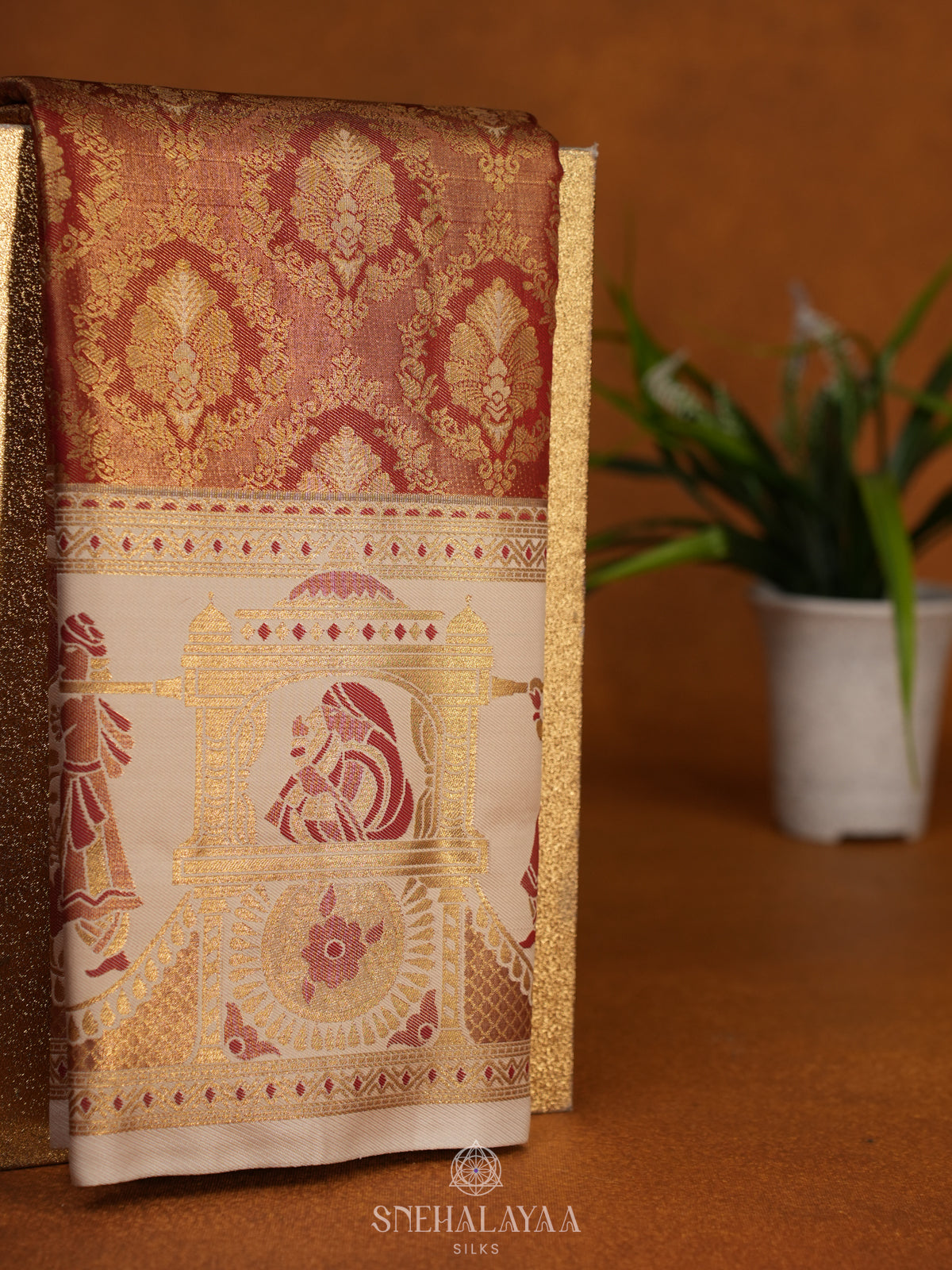Maroon Art Silk Sraee