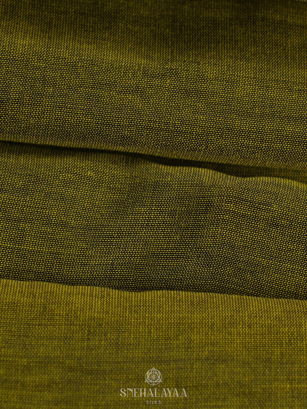 Green Khadi Cotton Saree With Cotton Blouse