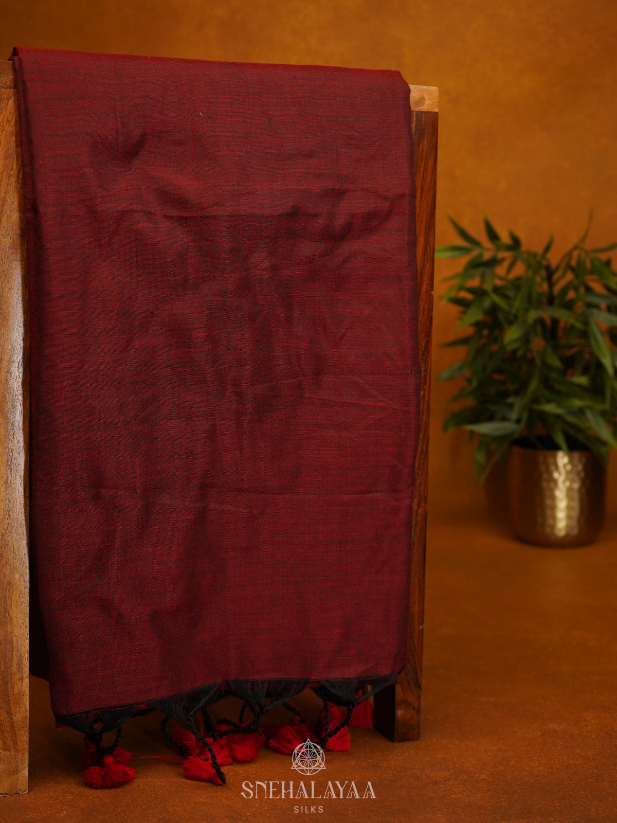 Maroon Khadi Cotton Saree With Cotton Blouse