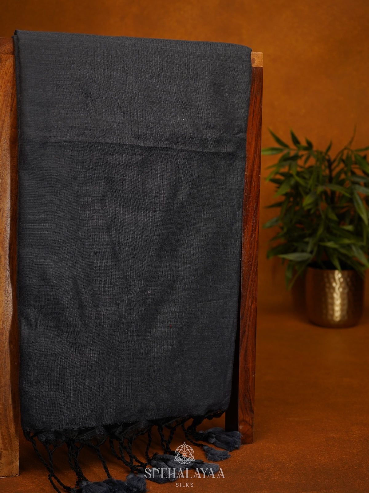 Grey Khadi Cotton Saree With Cotton Blouse