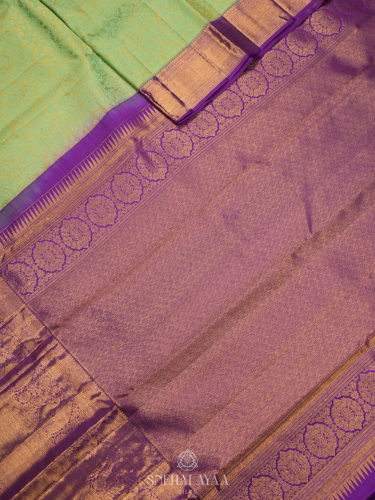 Pistachio Green Kanjivaram Silk Saree