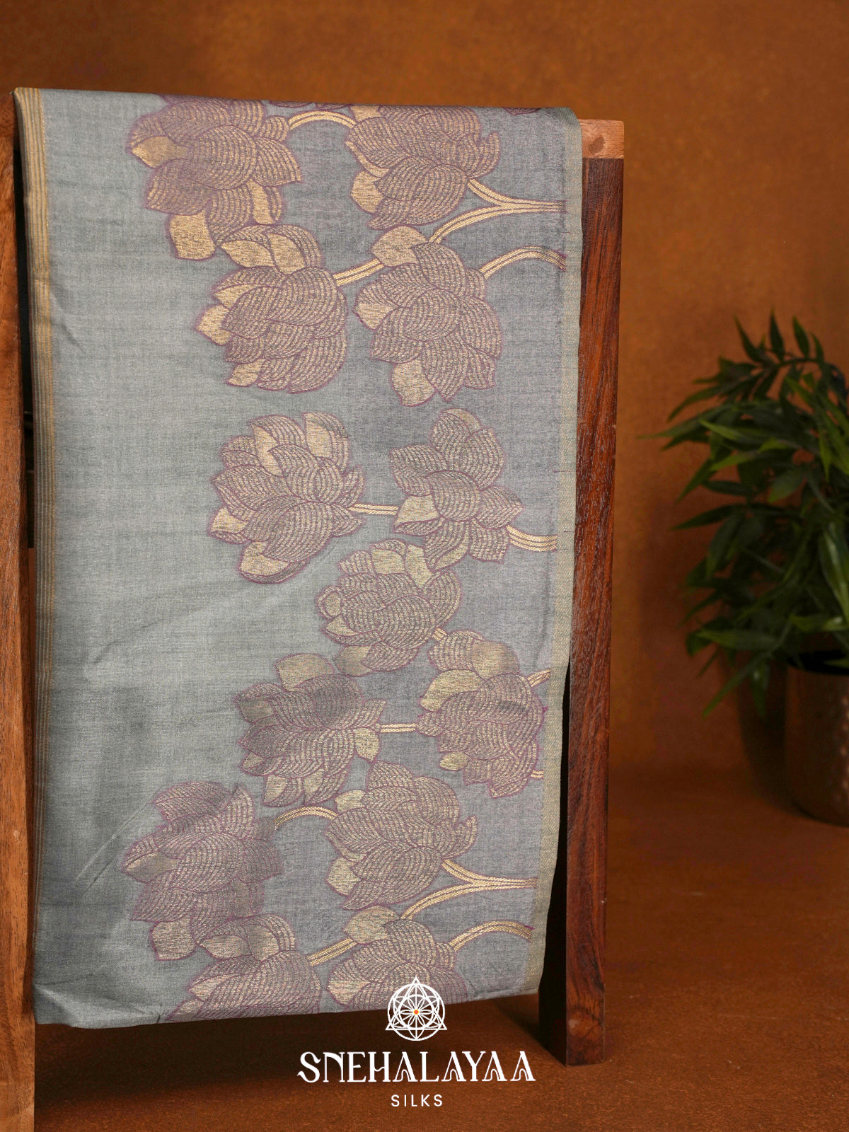 Grey Jute Saree