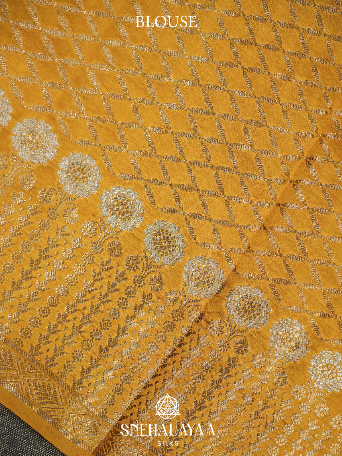 Cream Banaras Raw Silk Saree