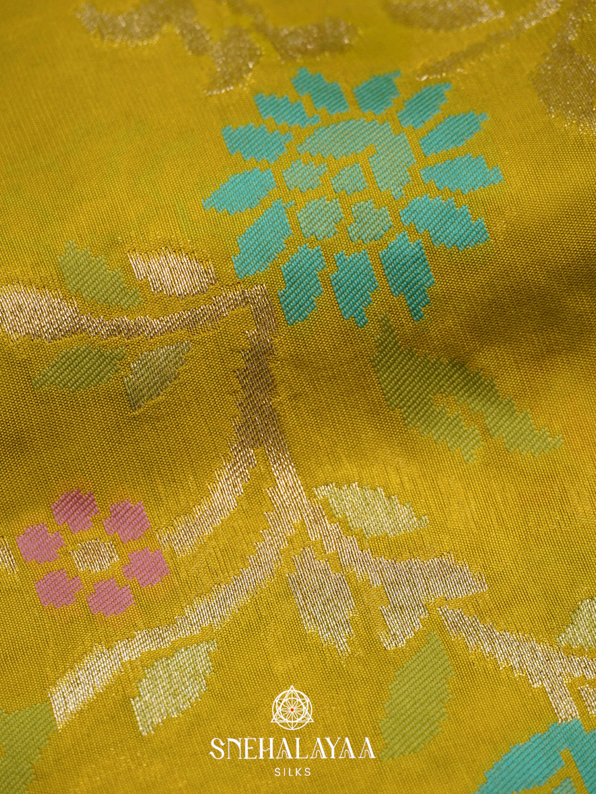 Mahendi Green Banaras Raw Silk Saree