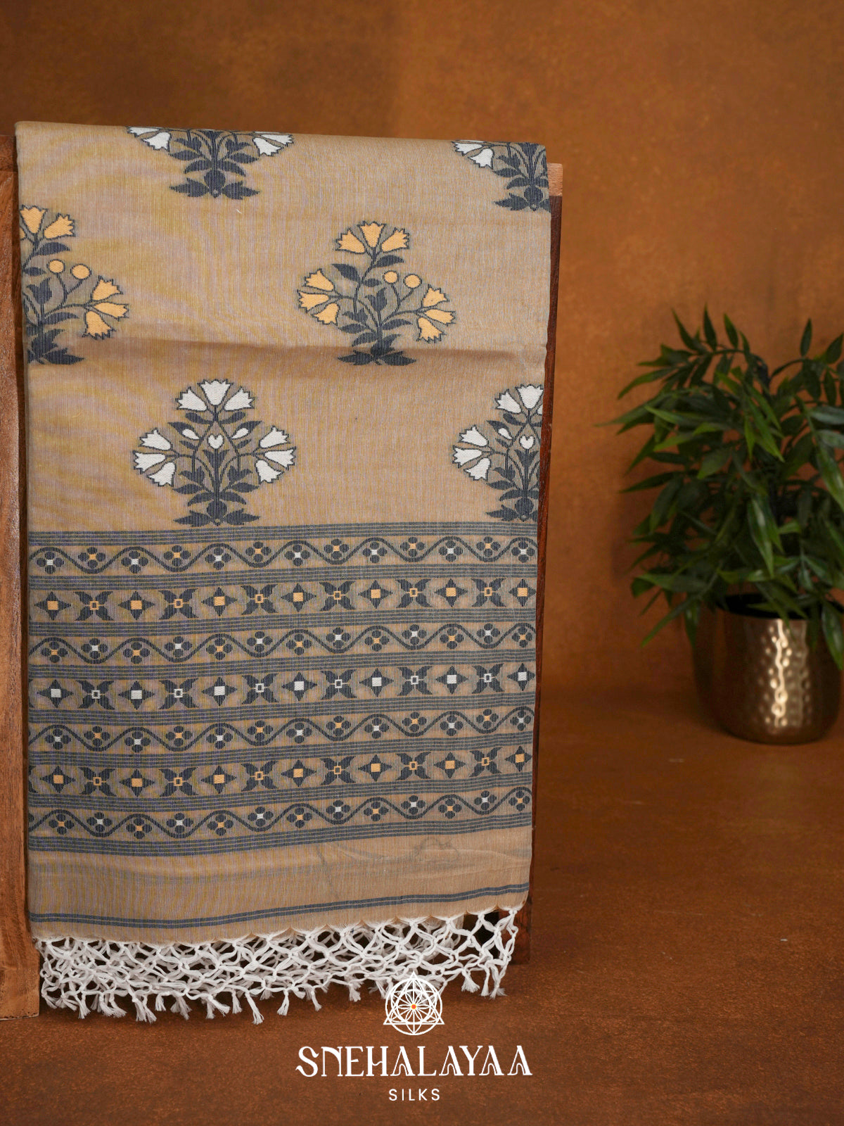 Ivory Beige  Bengal Cotton Saree
