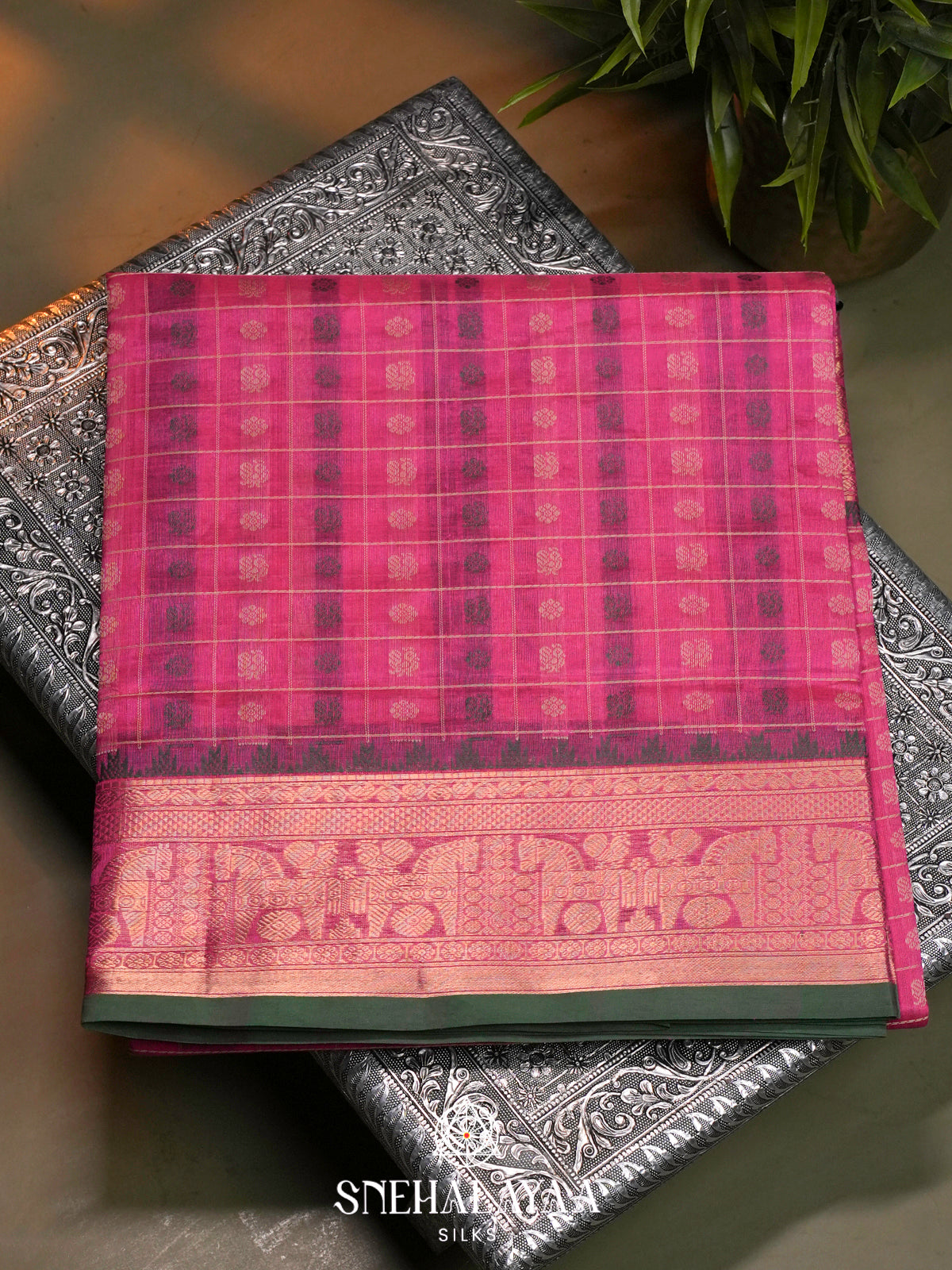 Pink Kanchi Silk Cotton Saree with Checkered Body & Traditional Horse Zari Border