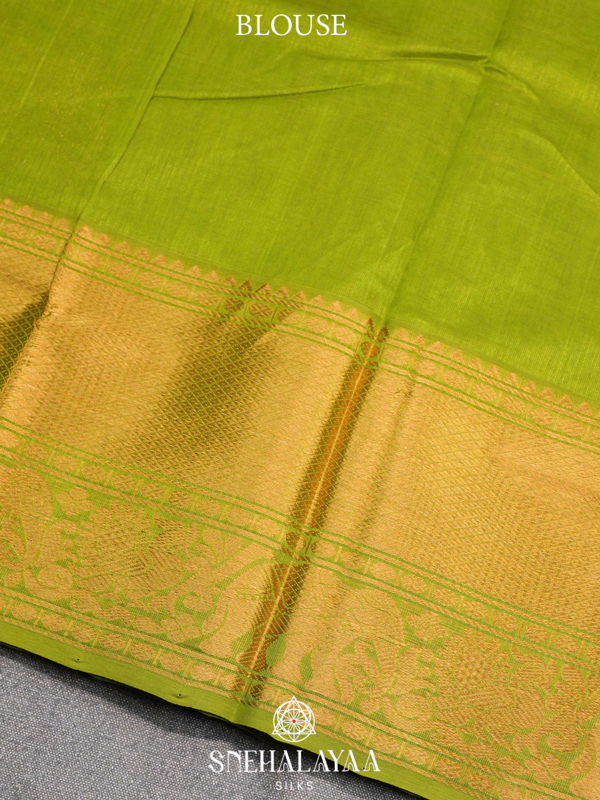 Parrot Green Kuppadam Silk Cotton Saree with Elephant Zari Border