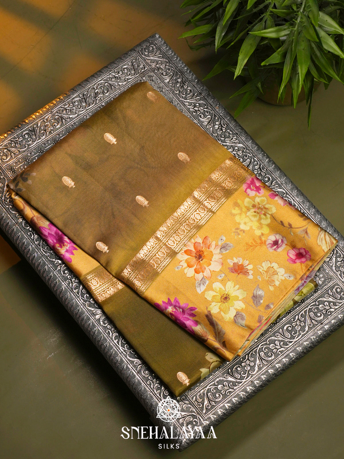 Mehendi Green Raw Silk Saree