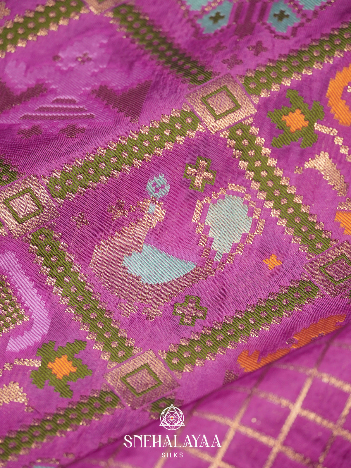 Orchid Pink Semi Pochampally Saree with Multicolour Traditional Ikkat Weave