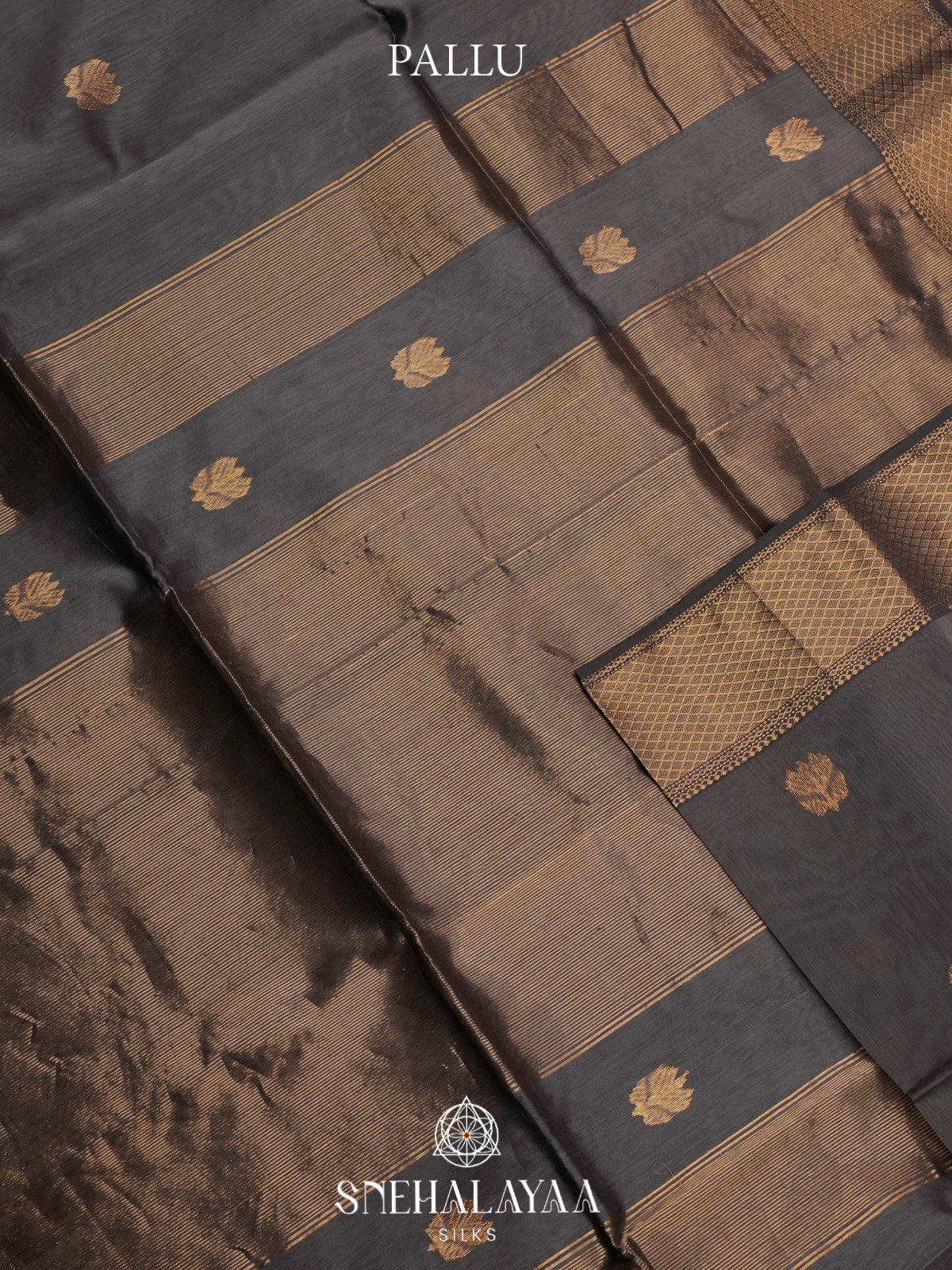 Grey Maheshwari Silk Cotton Saree