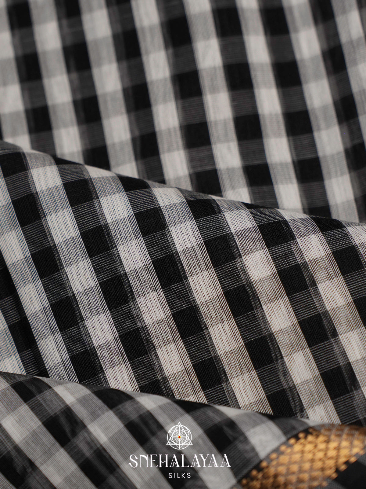 Black Checked Maheshwari Silk Cotton Saree