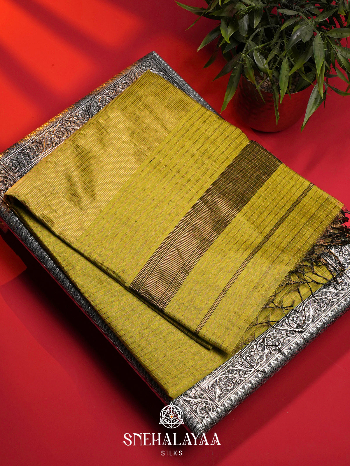 Lime Green Maheshwari Silk Cotton Saree
