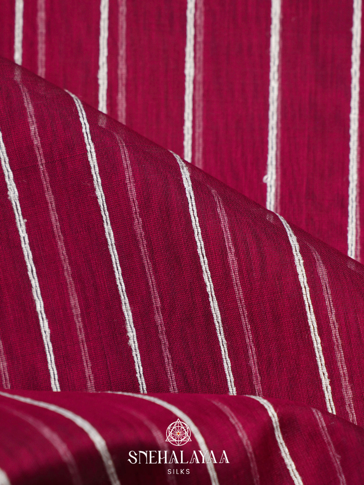 Magenta Maheshwari Silk Cotton Saree