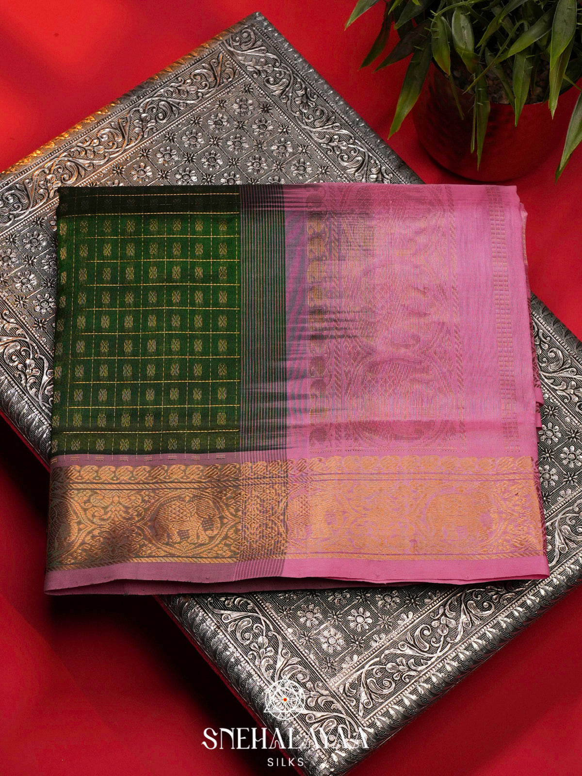 Green Kanchi Silk Cotton Saree with 1000 Buttas