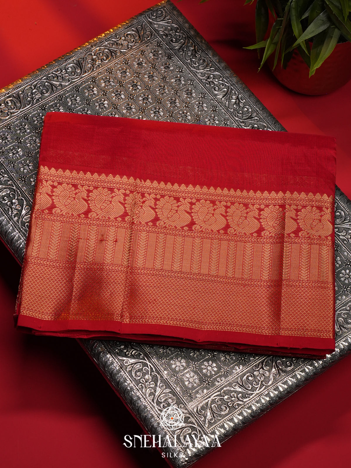 Vermilion Red Mangalagiri Silk Cotton Saree