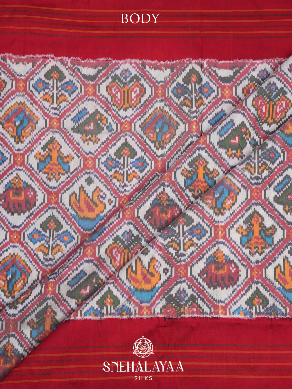 White Pochampally Ikat Silk Saree