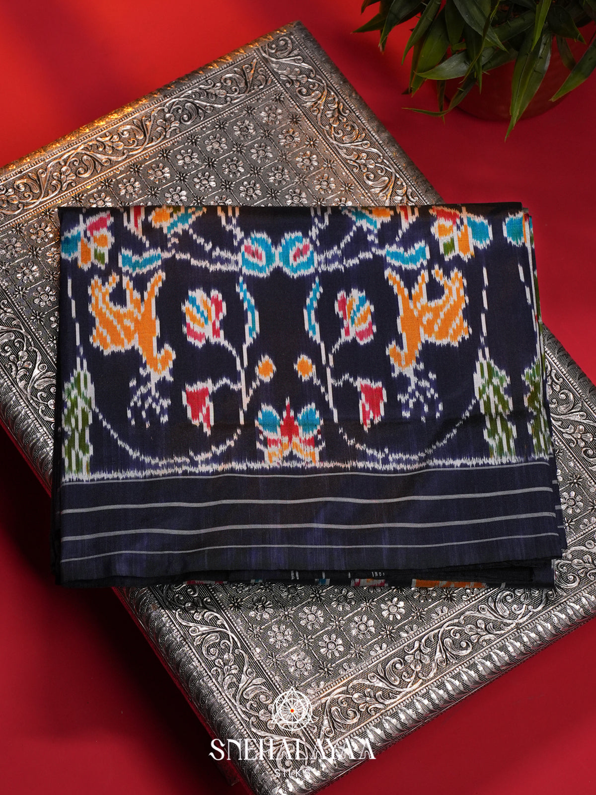 Navy Blue Pochampally Ikat Silk Saree