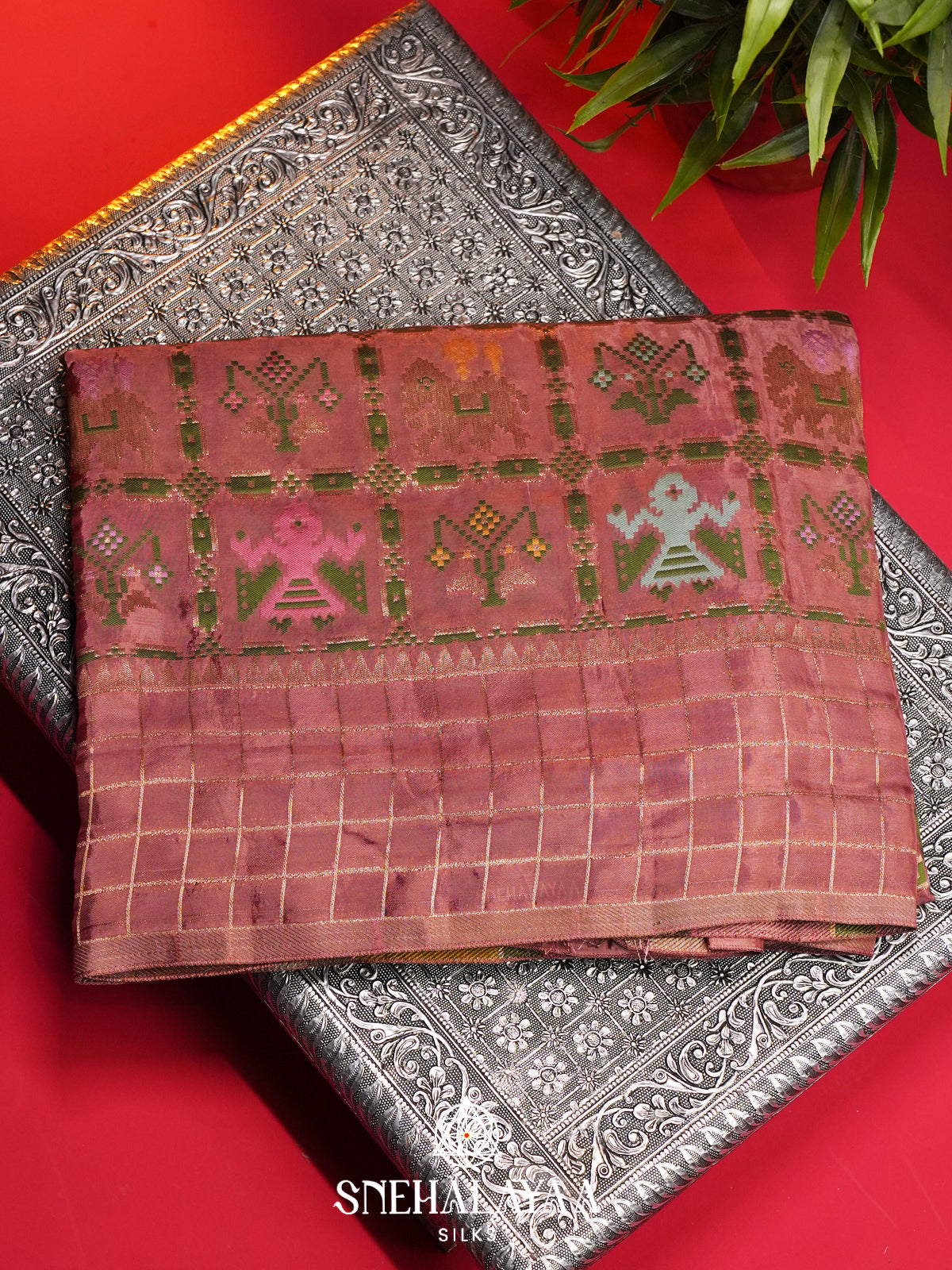 Mauve Pink Semi Pochampally Saree With multicolour Traditional Ikkat Weave