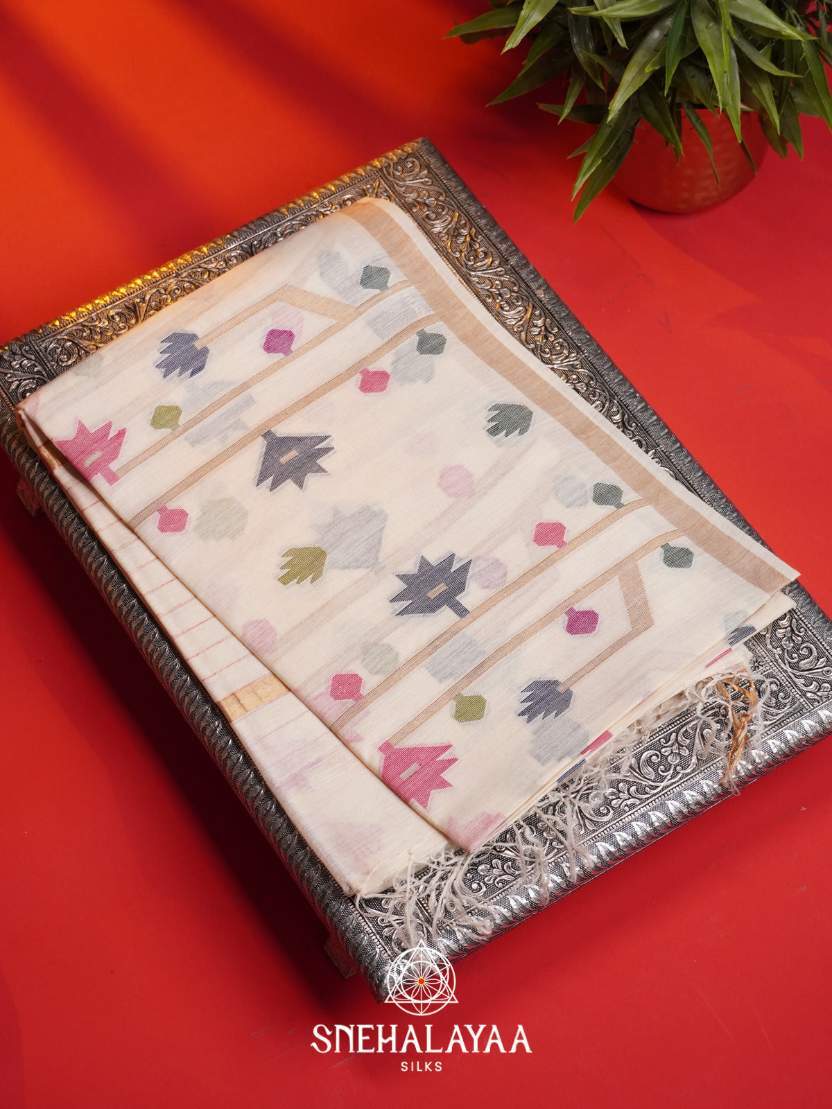 Ivory Matka Tussar Silk Saree
