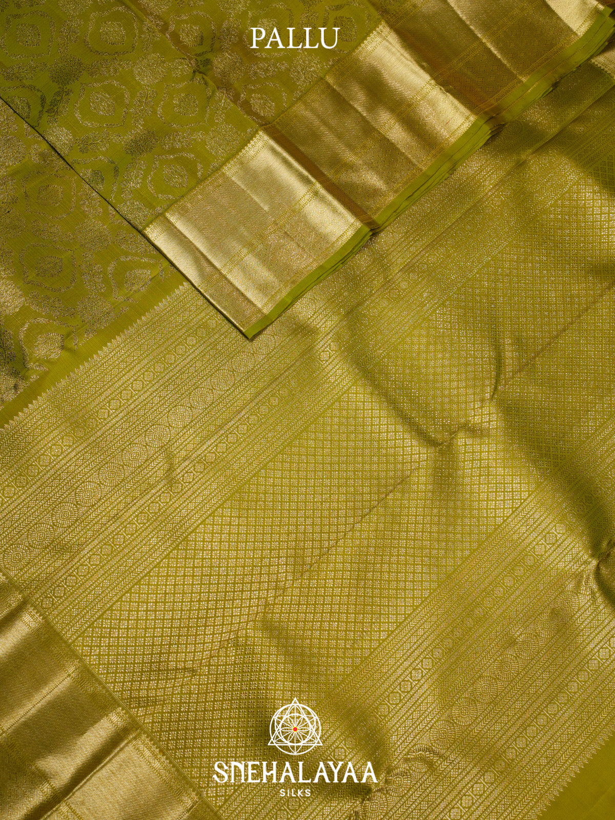 Mehandi Green Kanjivaram Silk Saree