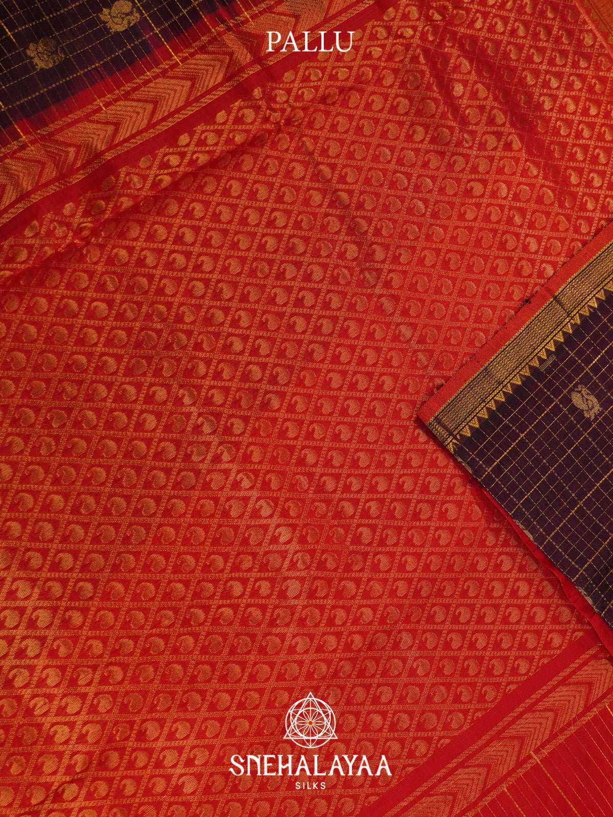 Maroon Checks Silk Cotton Saree with Gold Zari Border