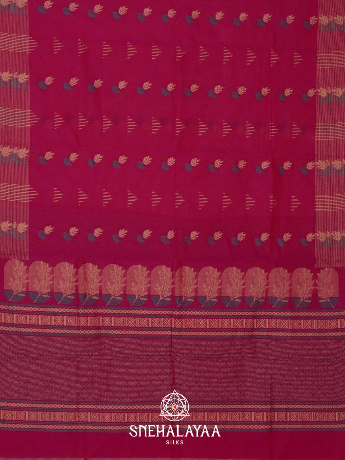 Magenta Handloom Cotton Saree