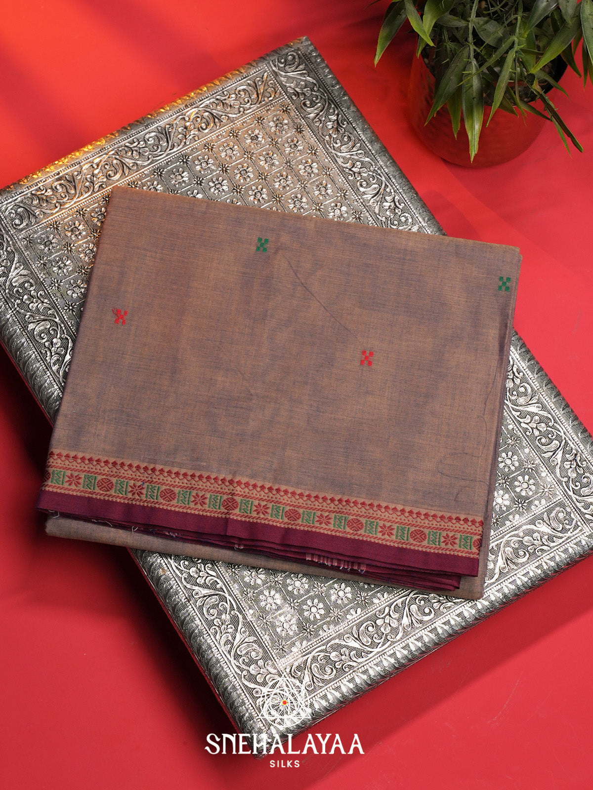 Dusty Brown Handloom Cotton Saree