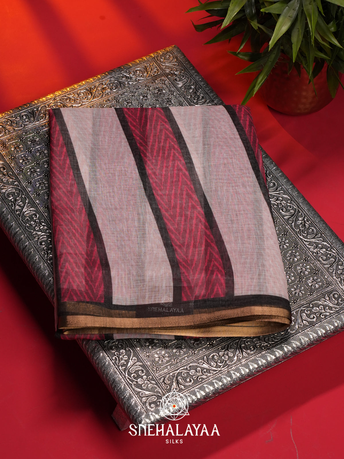 Red Linen Saree