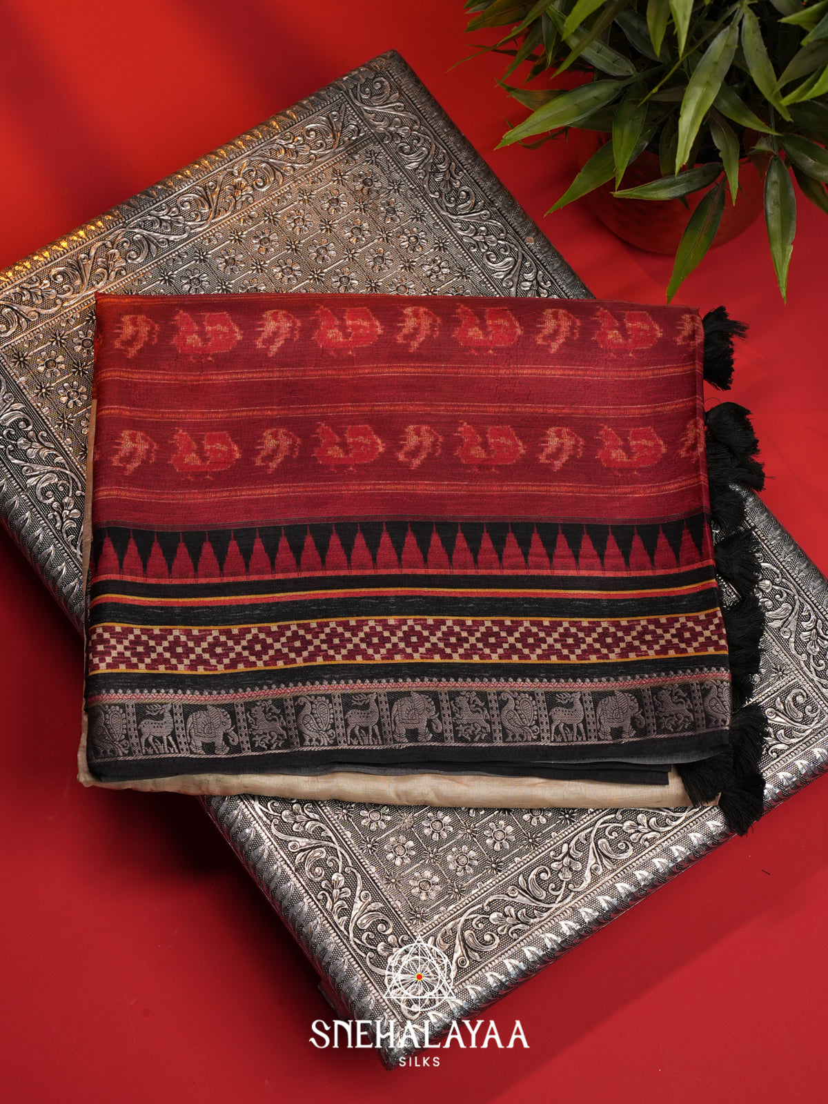 Sandal Dola Saree