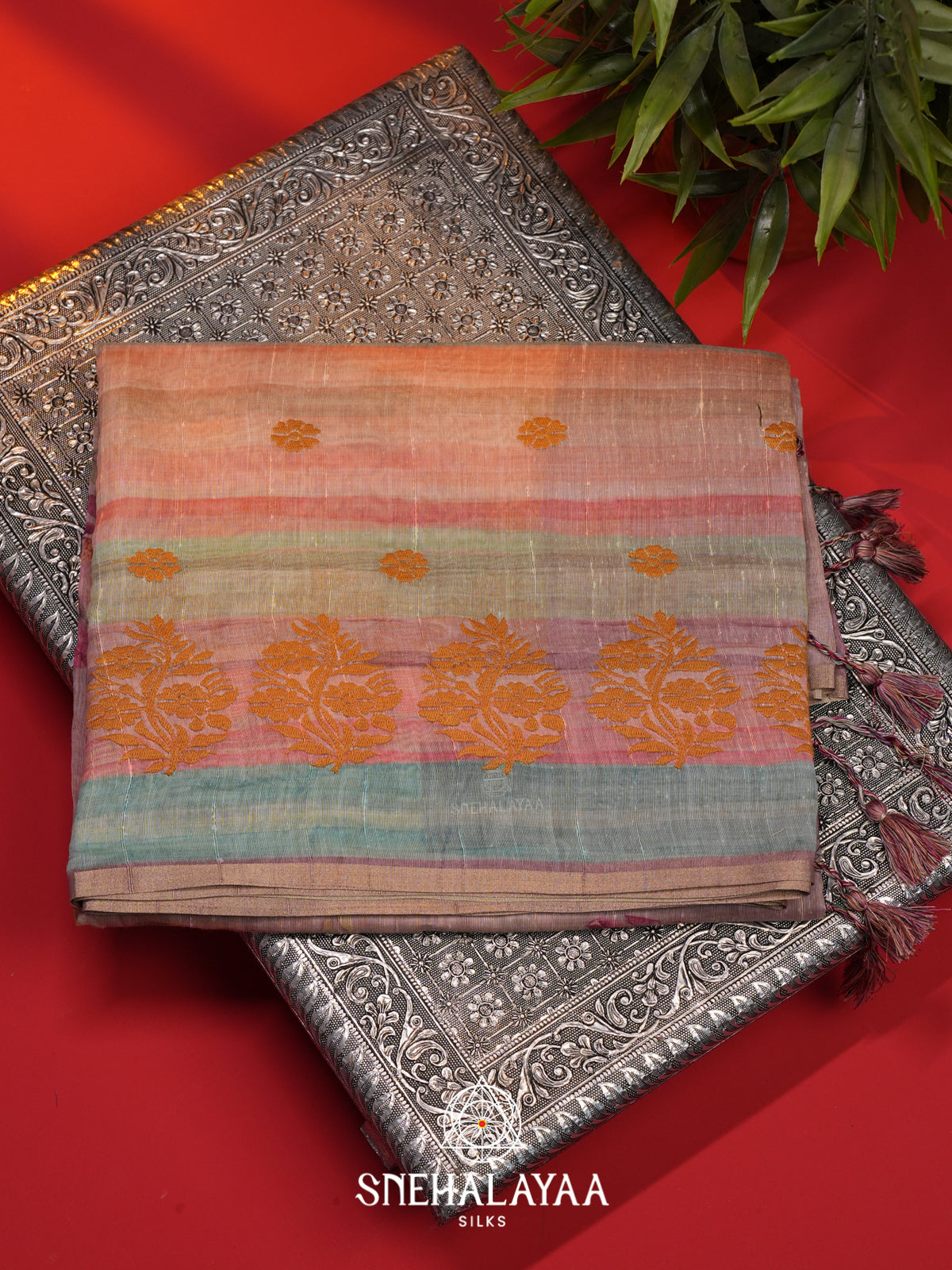Mauve  Linen Saree