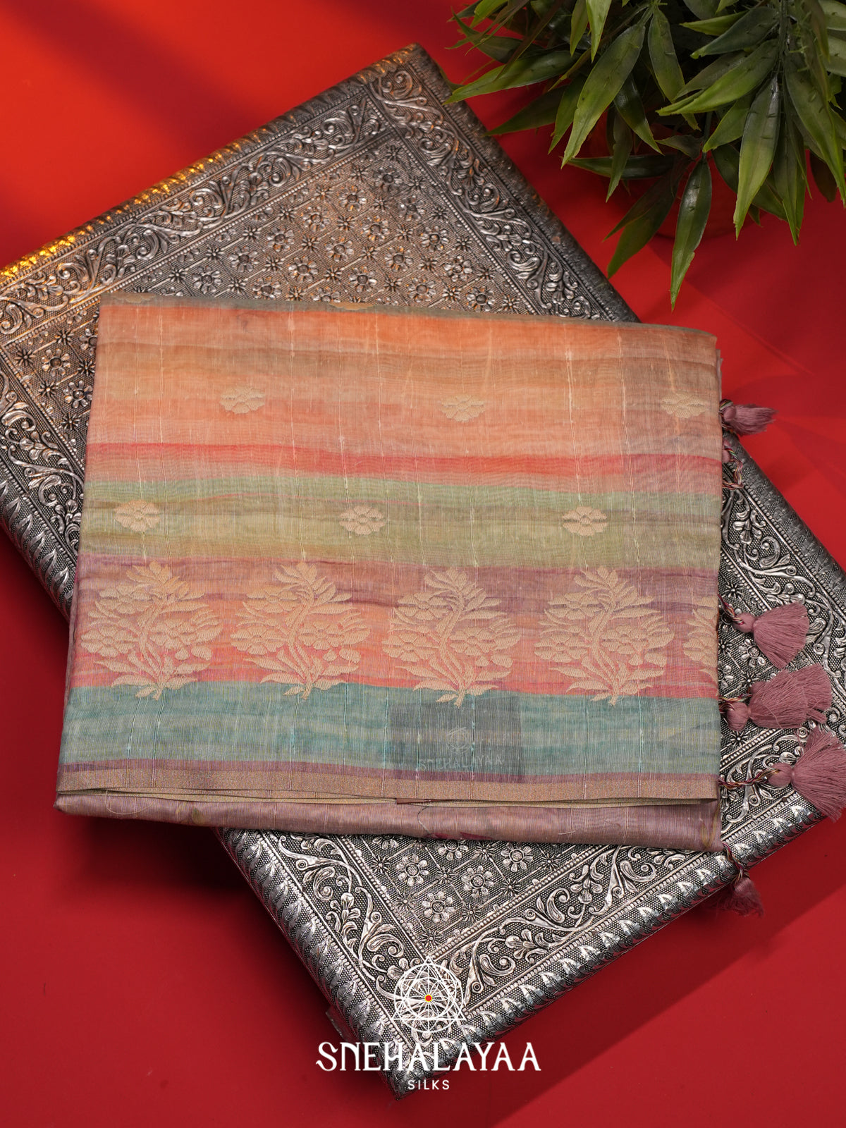 Mauve  Linen Saree