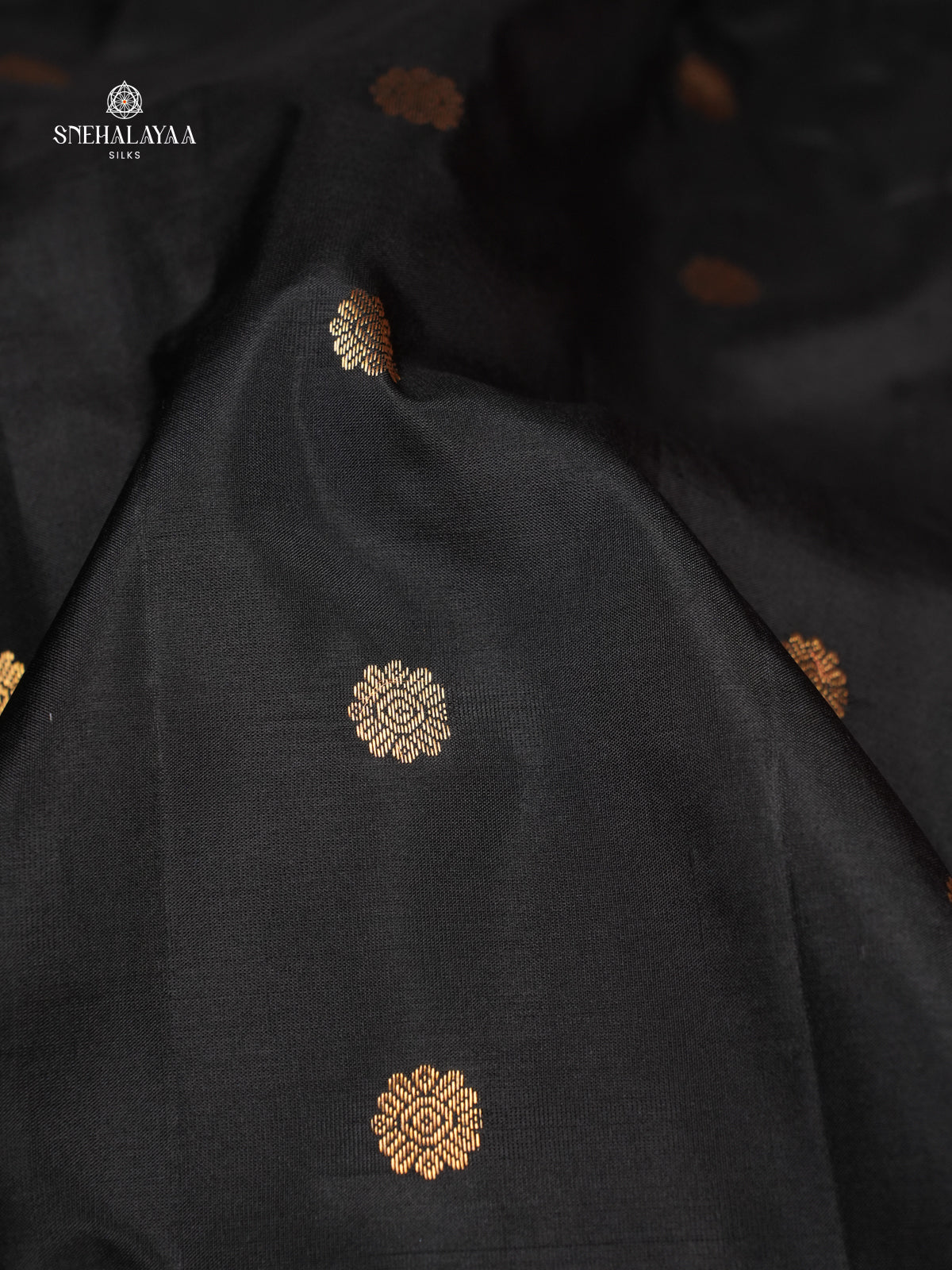 Black Gadwal Silk Saree