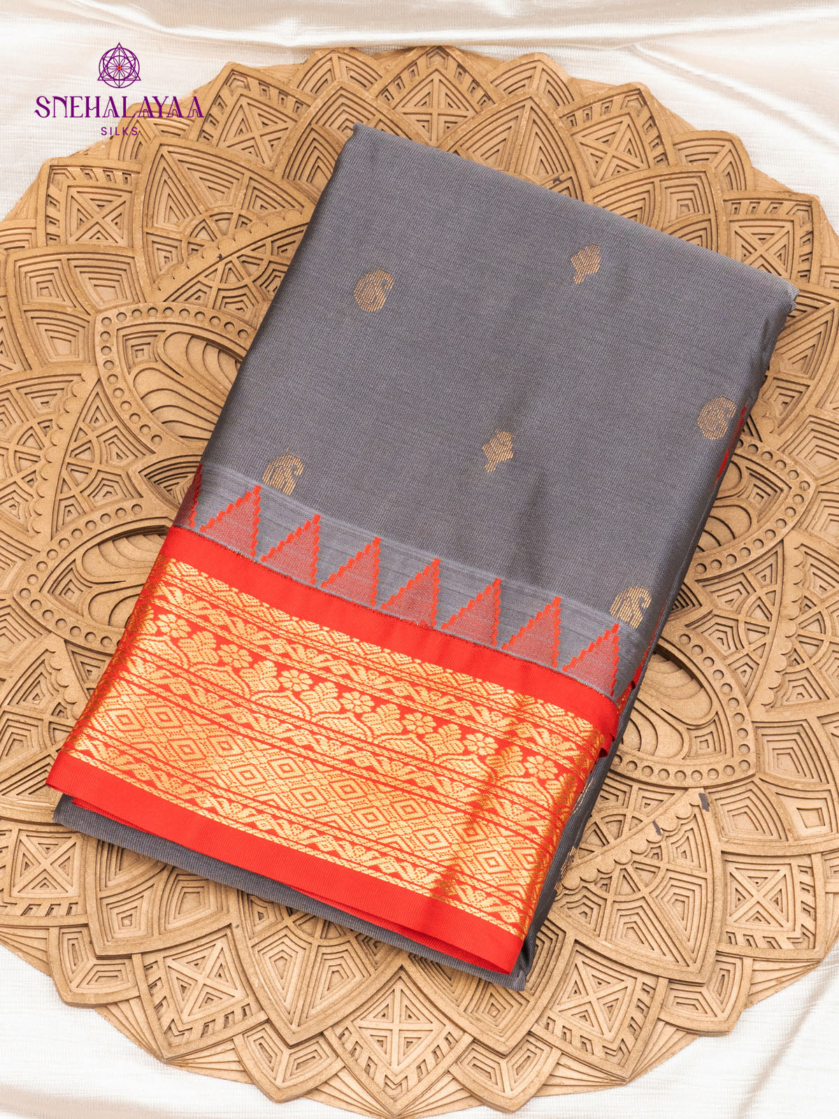 Grey Gadwal Silk Saree