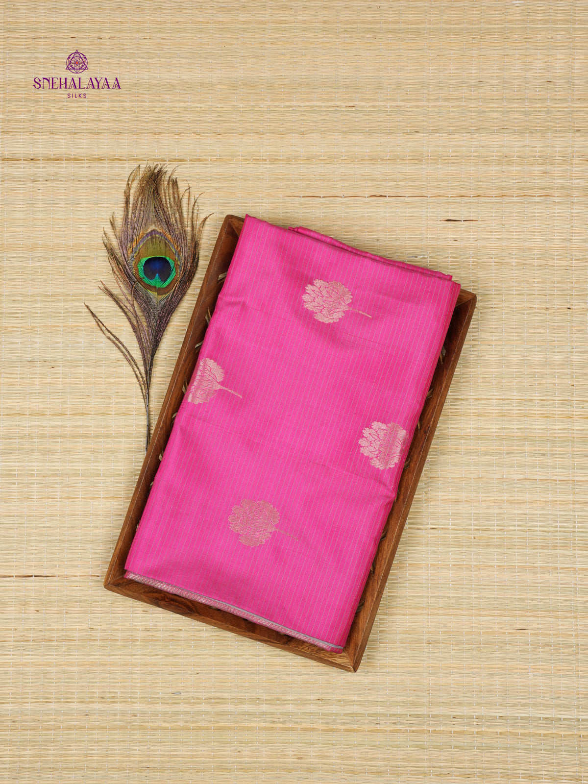 Rani Pink Borderless Kanjivaram Soft Silk Saree