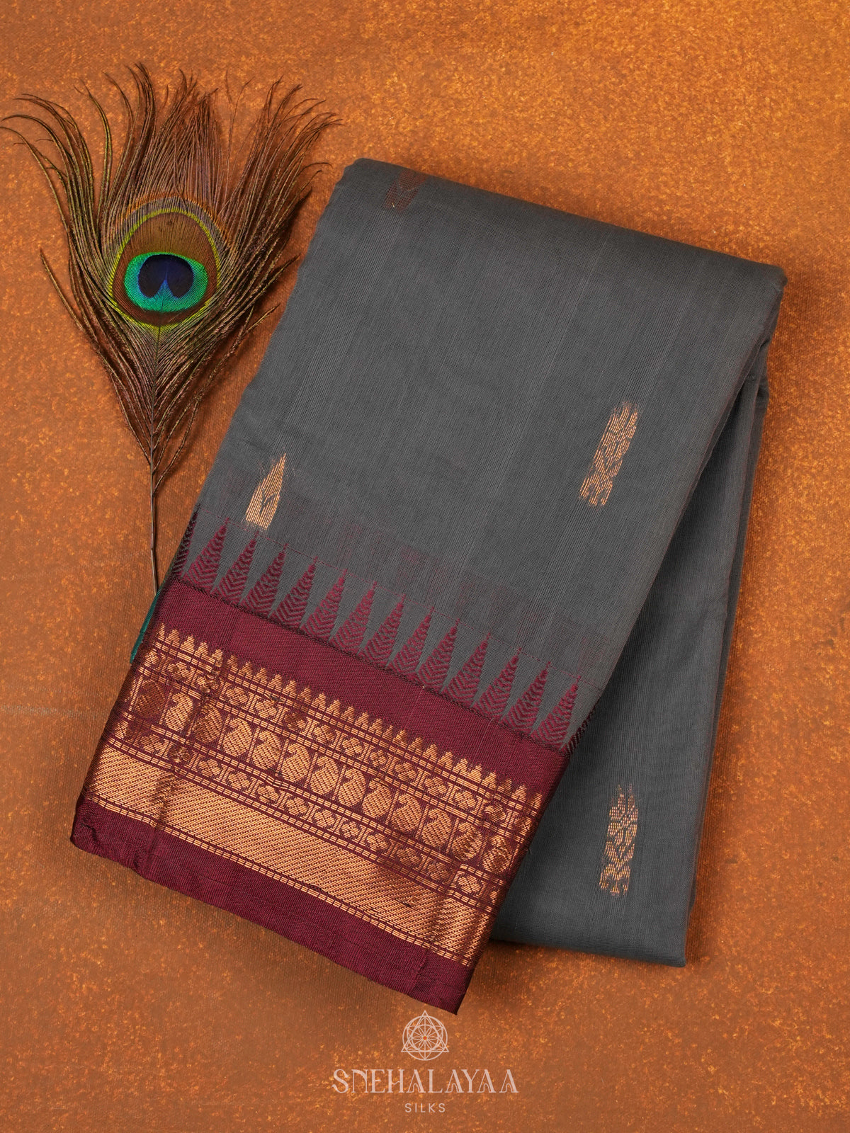 Grey Gadwal Cotton Saree without Blouse