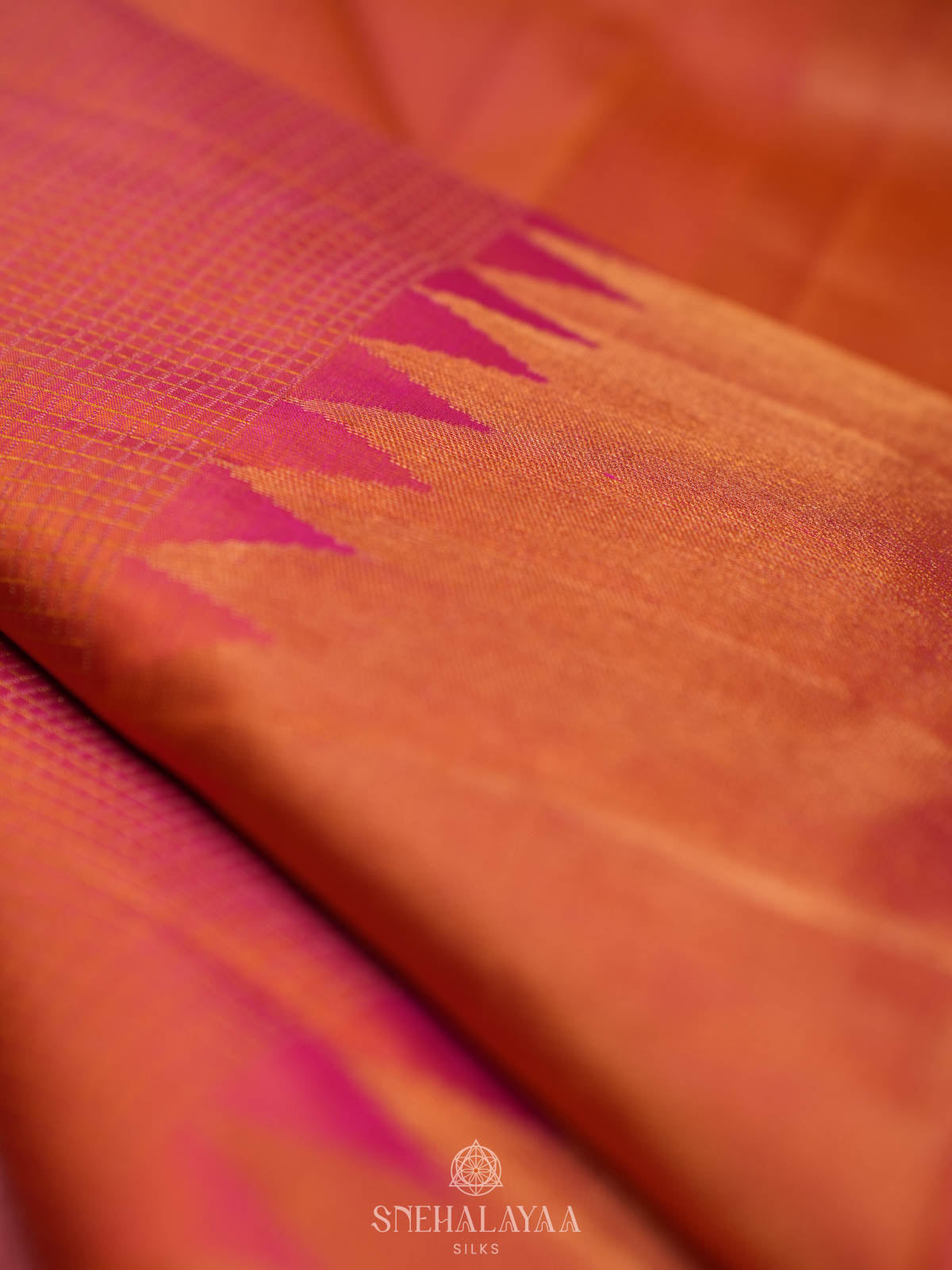 Dual Tone Kanjivaram Silk Saree