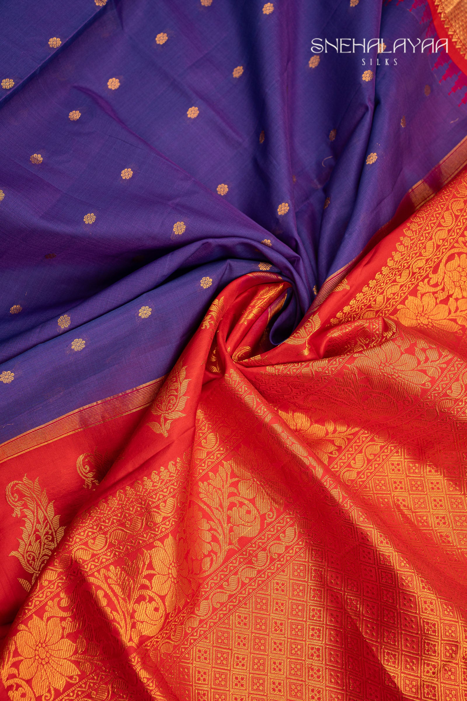 Violet Gadwal Silk Cotton Saree