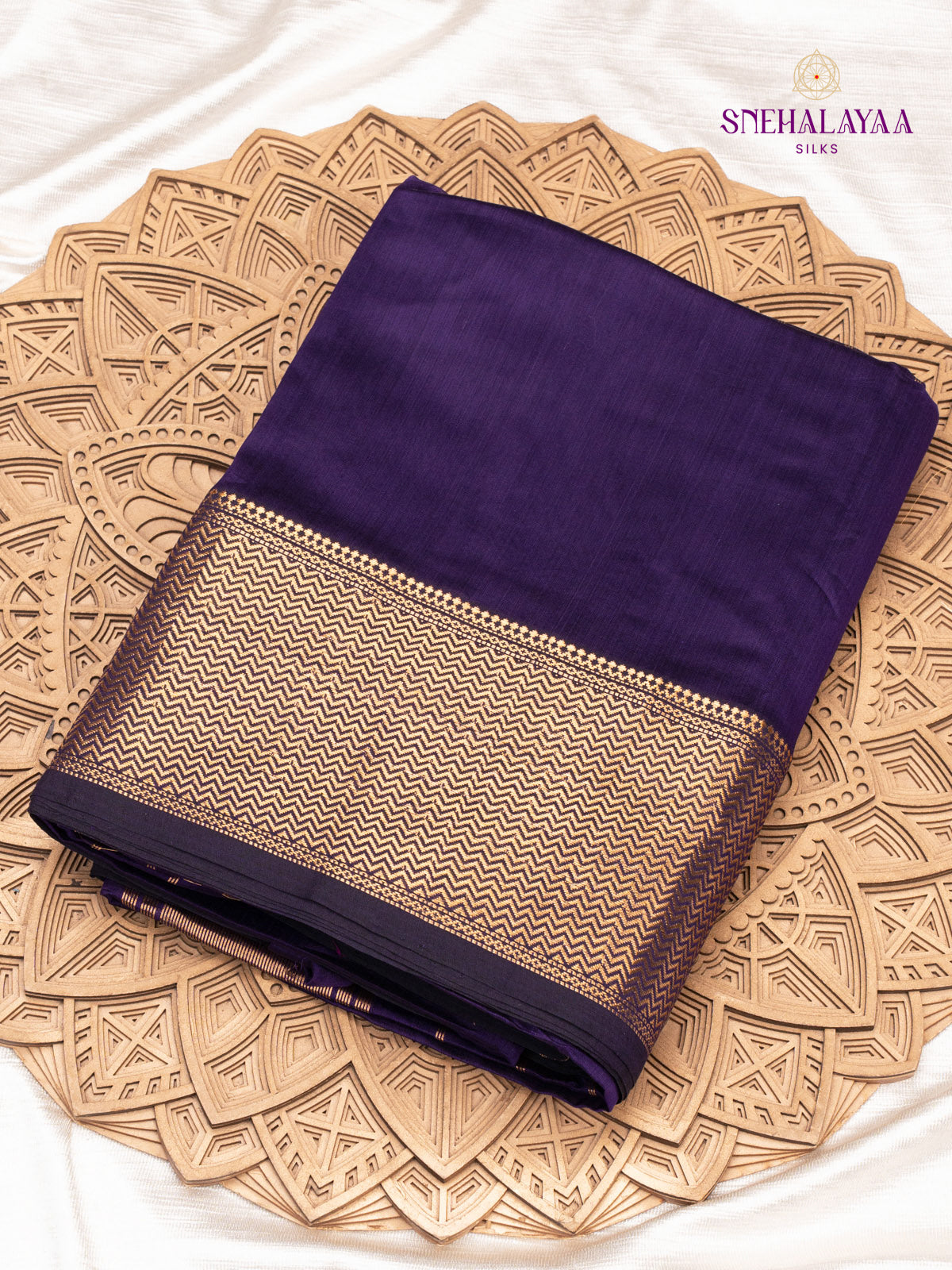 Navy Blue Maheshwari Silk Cotton Saree