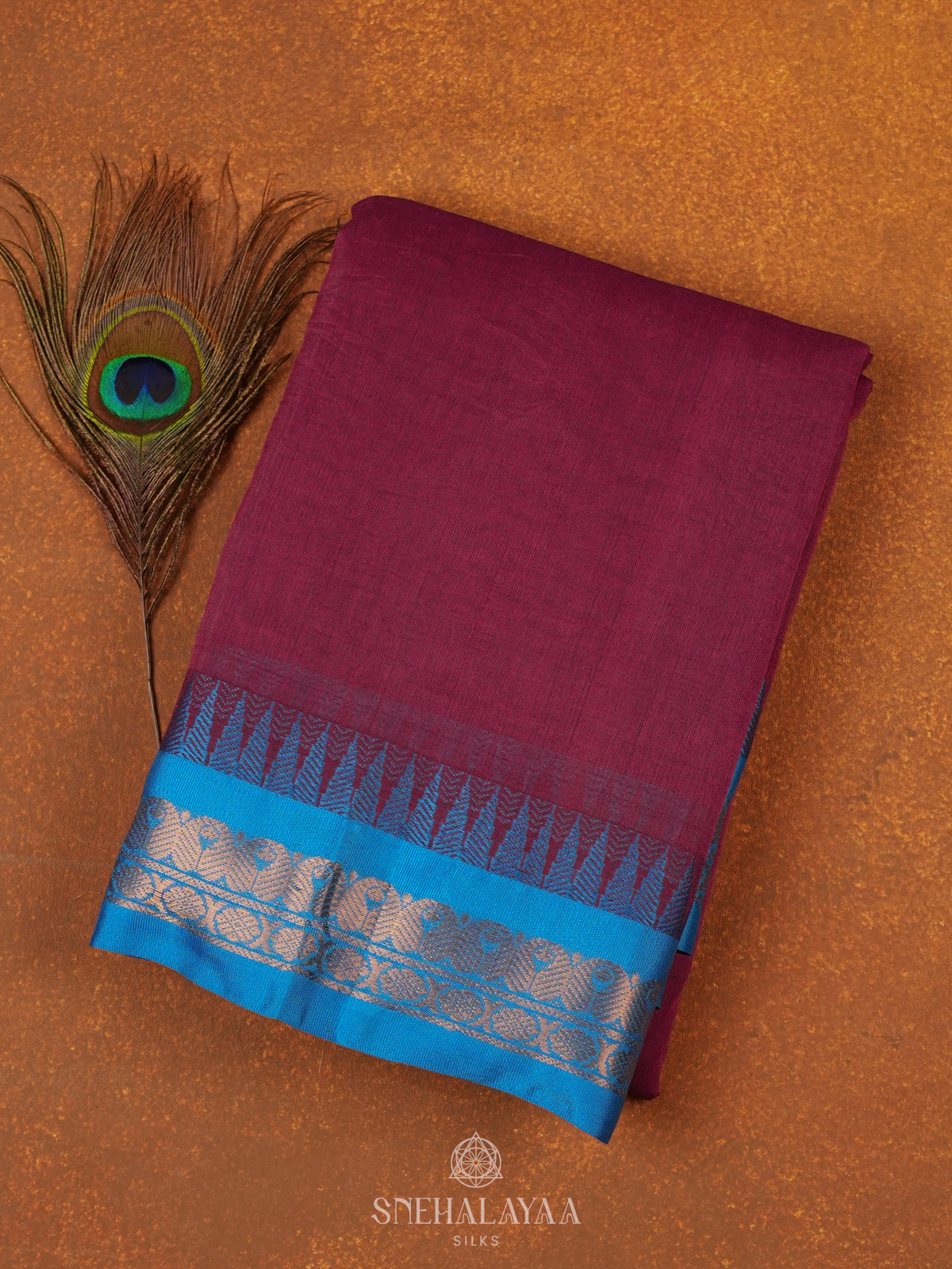 Magenta Gadwal Cotton Saree Without Blouse