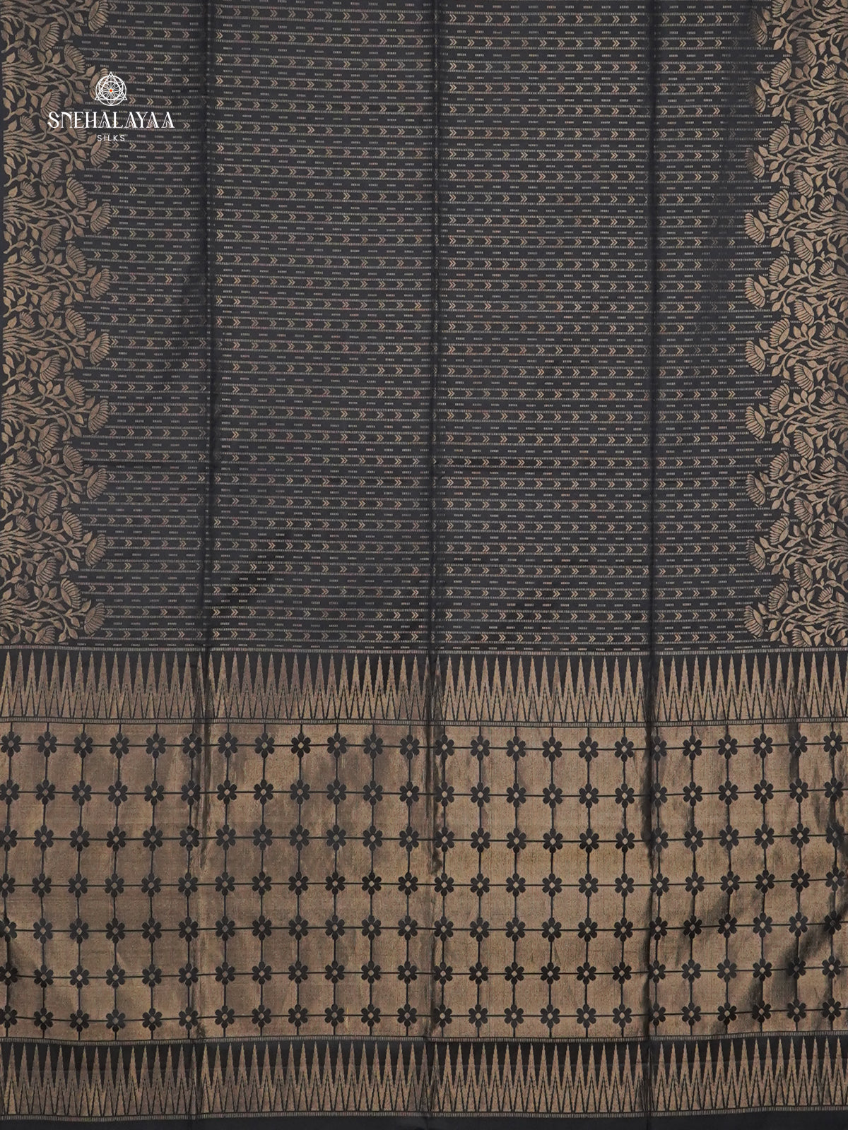 Black Borderless Kanjivaram Soft Silk Saree